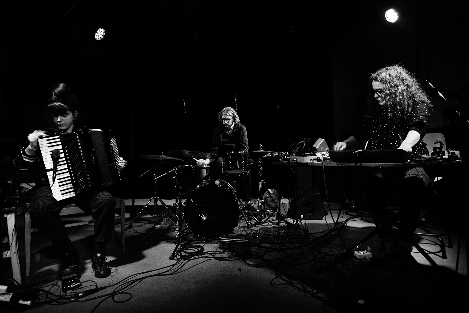 Angelica Castello & Tom Malmendier & Emilie Škrijelj - Concert - Les Ateliers Claus...