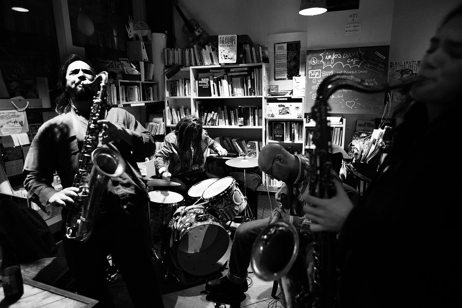 Manos Barkatsas & John Dikeman & Ornella Noulet & Aleksandar &Scaron;korić - Concert -...