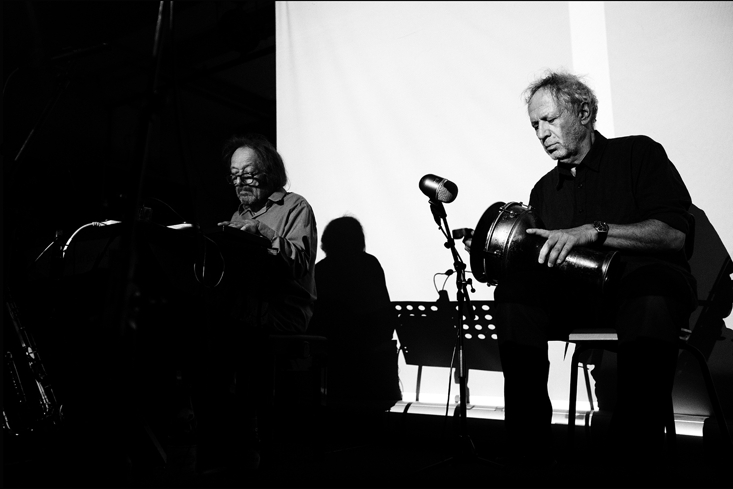 Benjamin Lew & Steven Brown & Marc Hollander by Laurent Orseau - Concert - Les Ateliers Claus - Brussels, Belgium #7