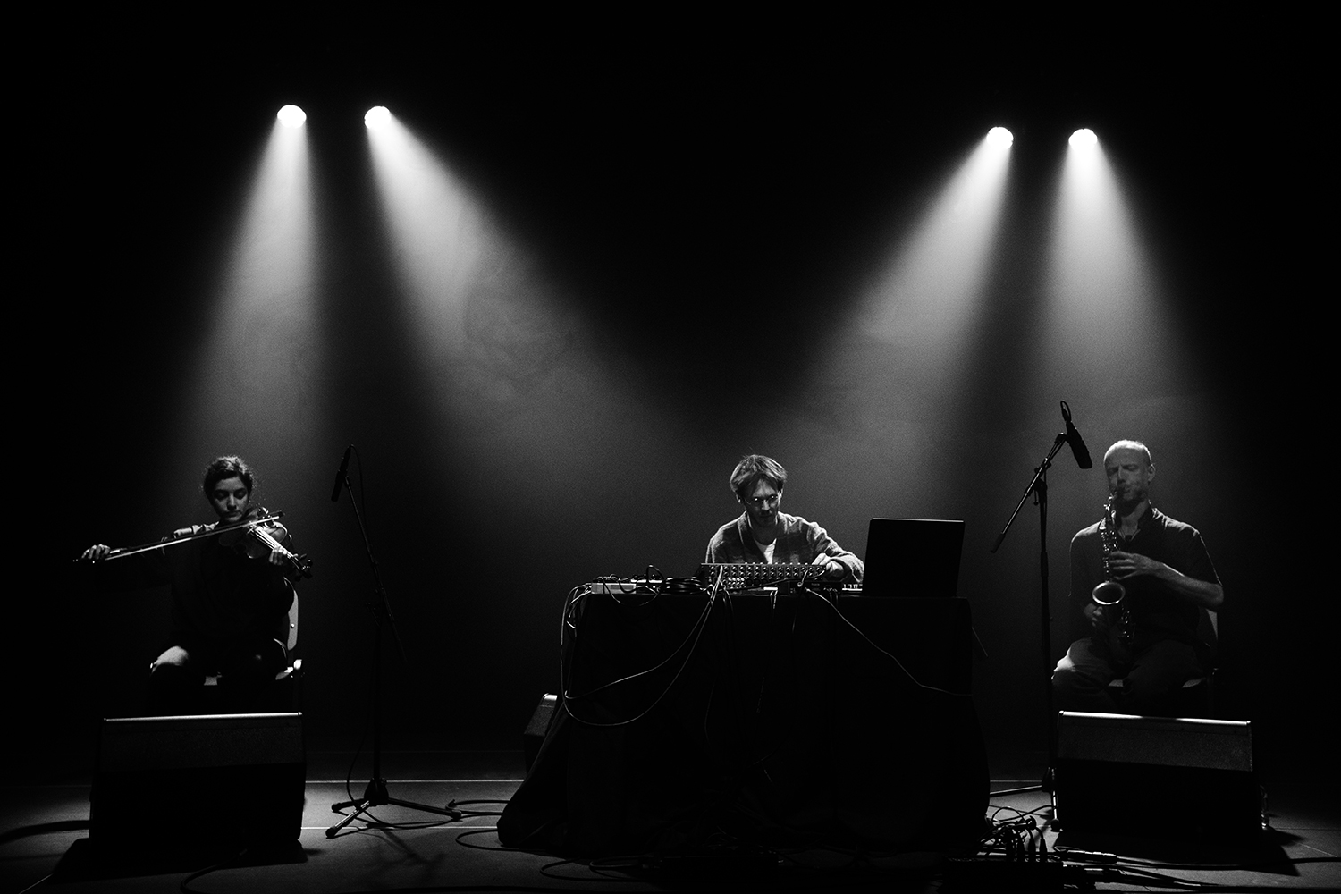 Clara Levy & Lucas Schreel & Frans Van Isacker - Pilar, Brussels, Belgium