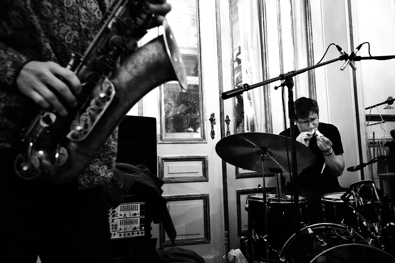 Jon Sensmeier & Urban Ku&scaron;ar & Peter Jacquemyn - House Concert - 2026 #4