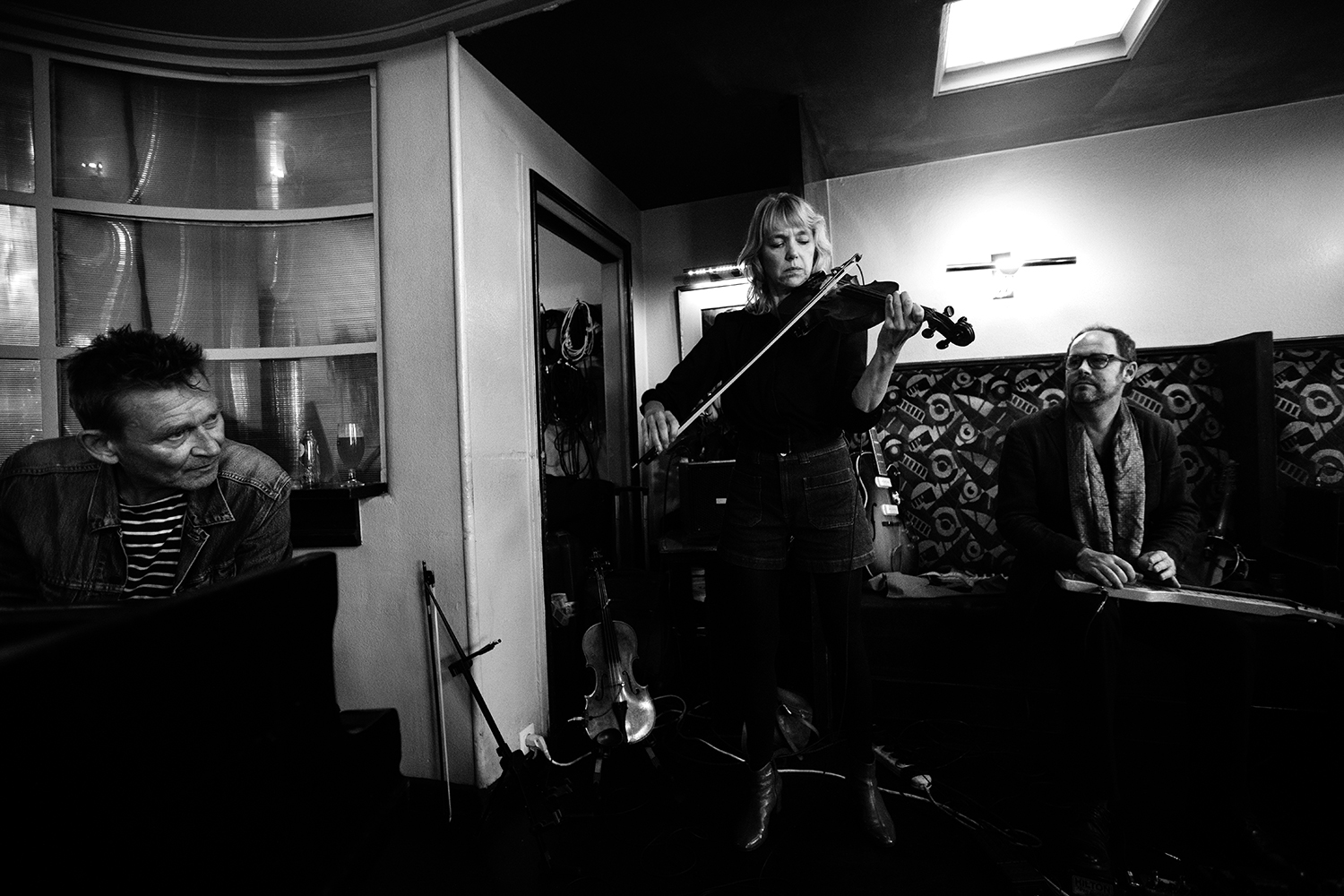 The Hand - Concert - L'Archiduc - Brussels, Belgium