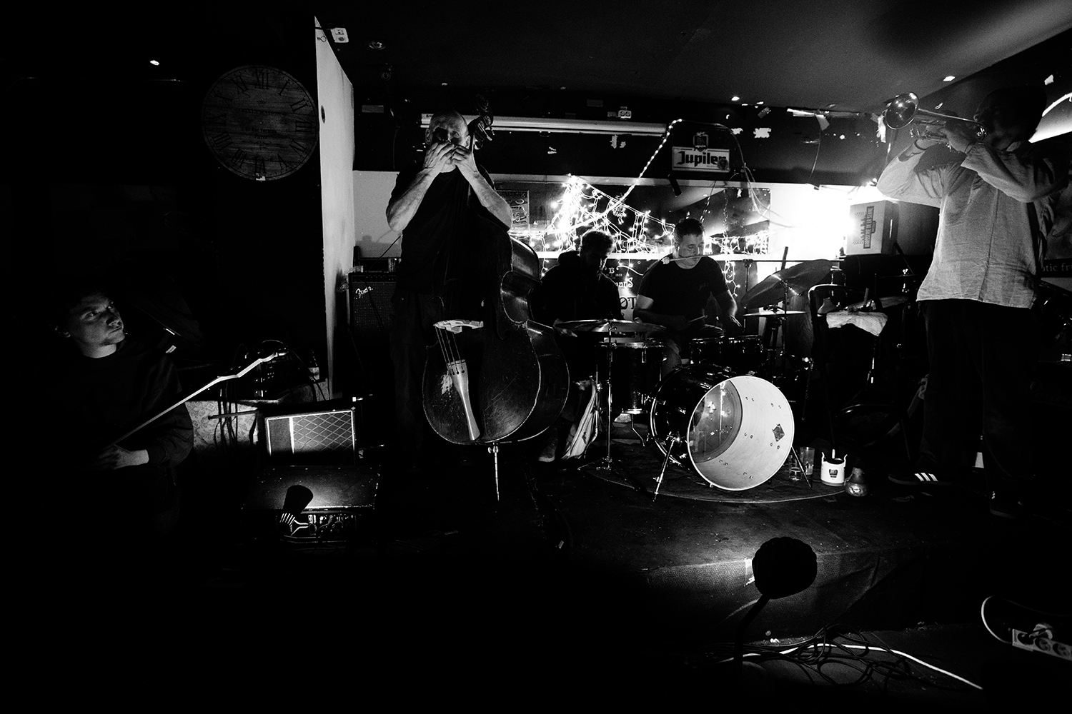 Vasco Trilla & Lu&iacute;s Vicente & Peter Jacquemyn & Quentin Stokart & Žiga Ipavec & Pierre-Michel Zaleski - Cobra Jaune, Brussels, Belgium