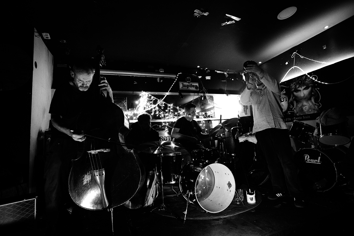 Vasco Trilla & Lu&iacute;s Vicente & Peter Jacquemyn & Quentin Stokart & Žiga Ipavec & Pierre-Michel Zaleski - Cobra Jaune - 2026 #3