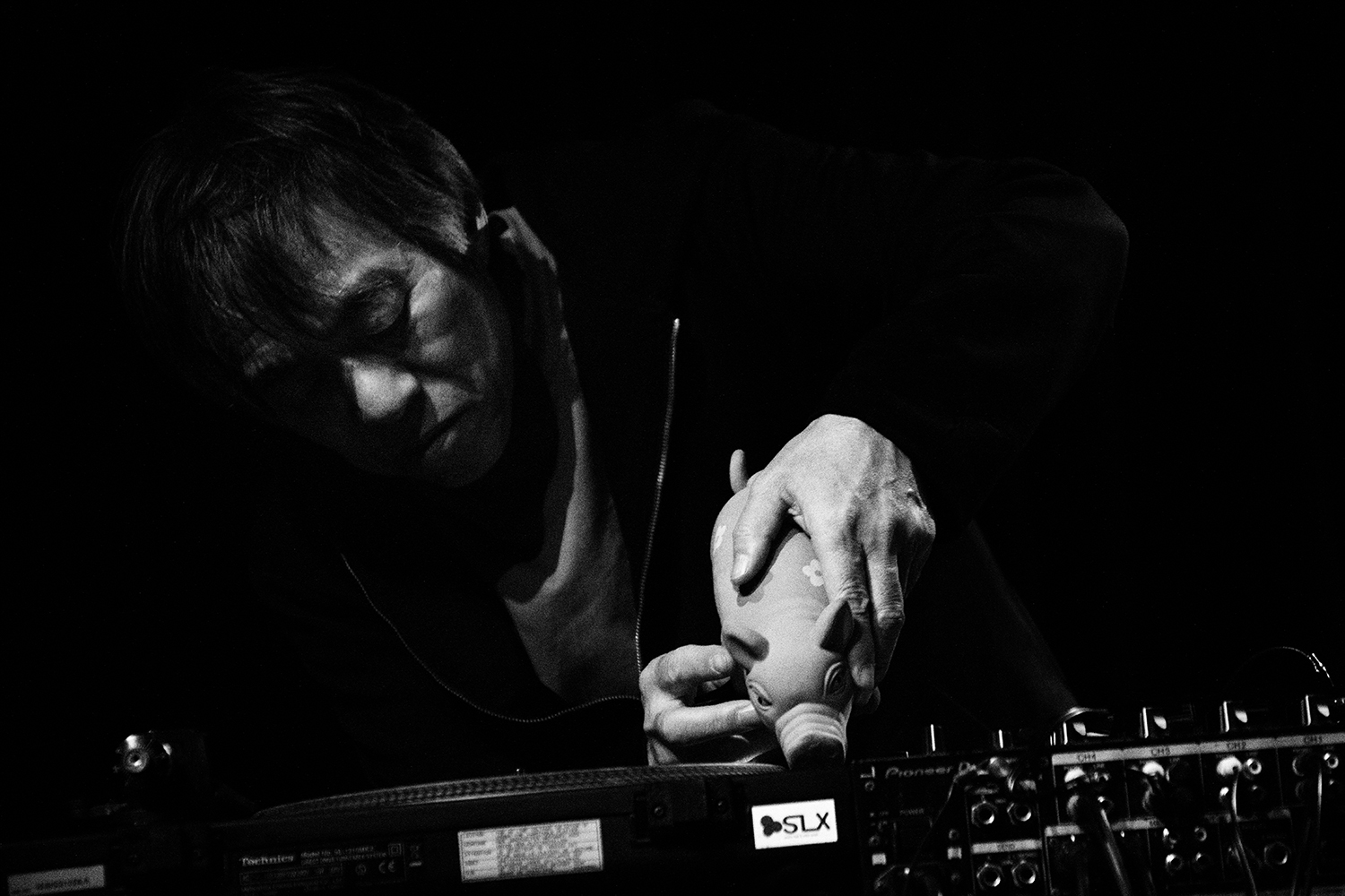 Otomo Yoshihide & Emilie &Scaron;krijelj & Tom Malmendier  - Bozar - 2026 #13